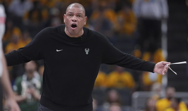 APP下载-曾大打口水仗！Shams曾爆料里弗斯对更衣室失控 老里回怼想念Woj