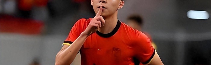 星空体育链接-同样是获得单刀球！为何杜月徵能直接冷静破门，王钰栋却错失良机|浙江队|重庆铜梁龙|重庆|韦世豪|中国男足_新浪体育_新浪新闻